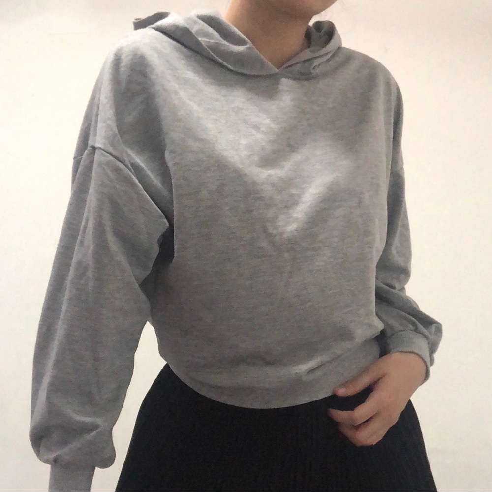 Lightweight gray hoodie pullover sweater